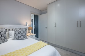 Apartment (1 Bedroom) | Interior - 603 2six2 Florida Road (Durban)