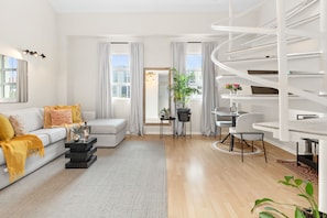 Apartment (0 Bedroom) | Interior - 104 Hideaway Loft Studio (Cape Town)