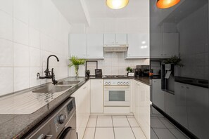 Apartment (0 Bedroom) | Interior - 104 Hideaway Loft Studio (Cape Town)