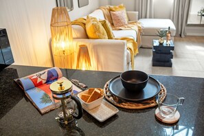 Apartment (0 Bedroom) | Interior - 104 Hideaway Loft Studio (Cape Town)