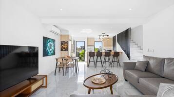 Apartamento (3 Bedrooms) | Parte interna