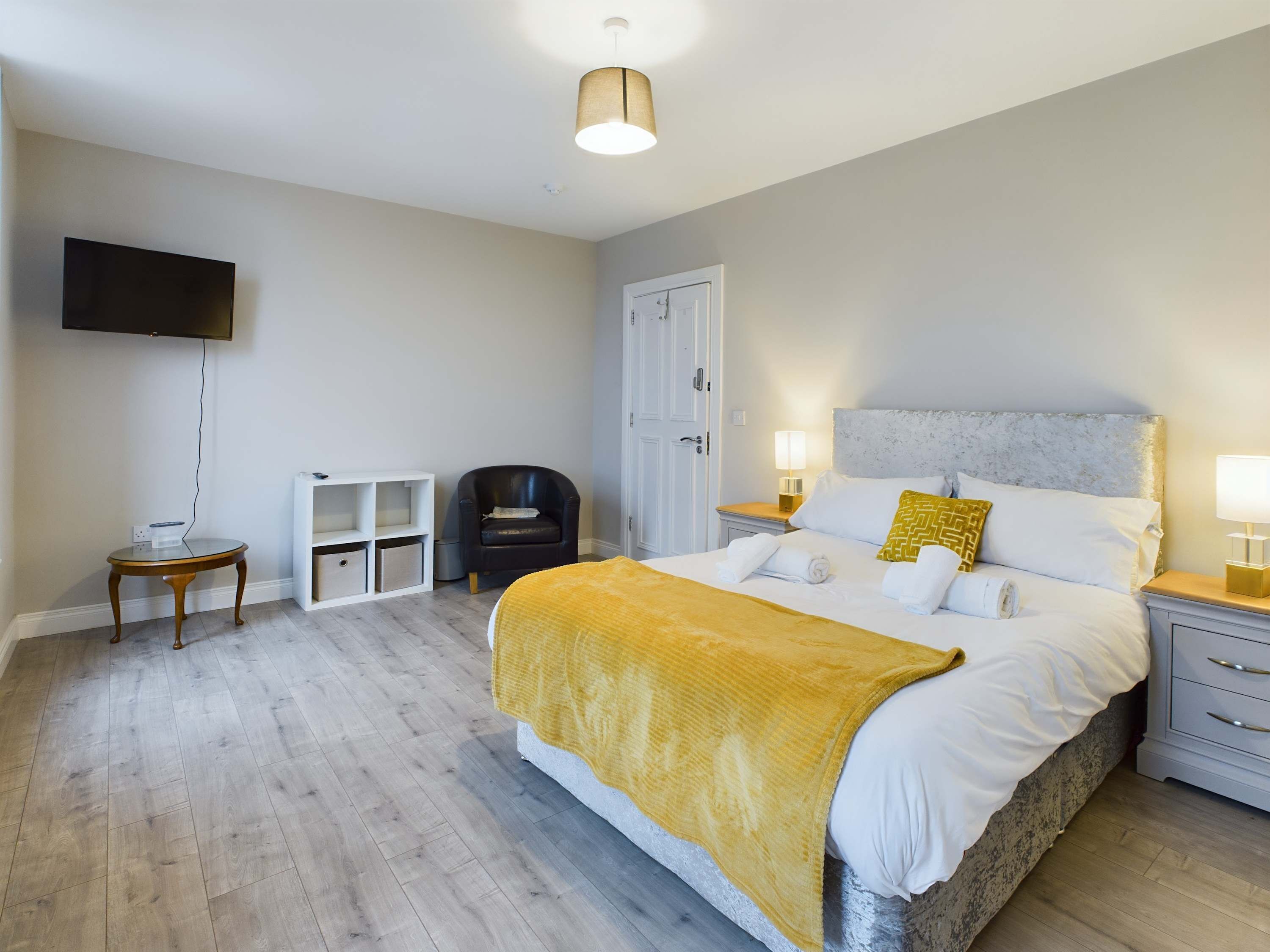 5 habitaciones, wifi y ropa de cama 