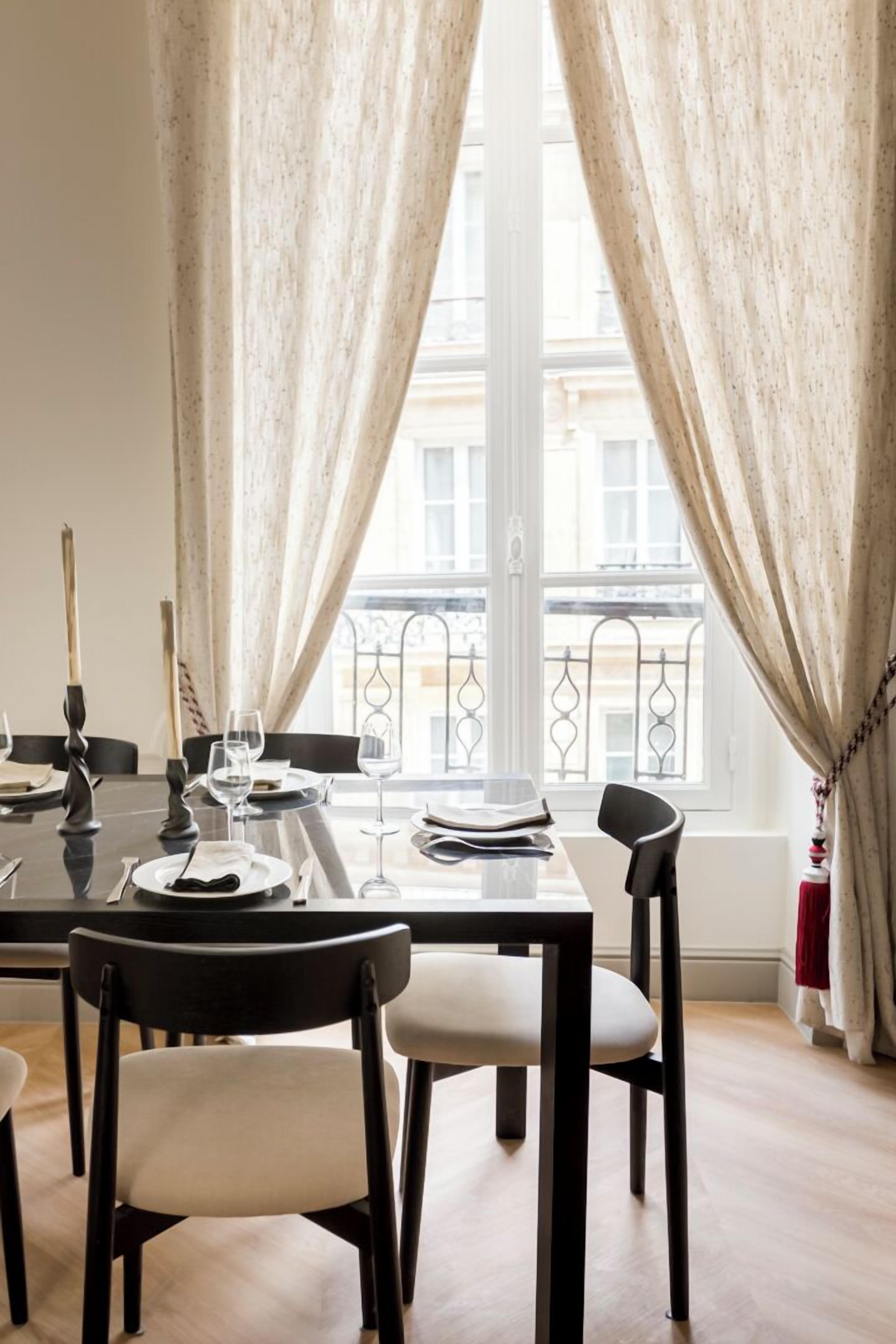 Apartment, City View | Living area | 43-inch Smart TV with cable channels, Netflix, streaming services