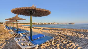 Una spiaggia nelle vicinanze