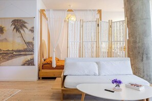 1 chambre, fer et planche à repasser, Wi-Fi, draps fournis