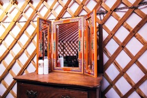 Miscellaneous - Cute Stargazing Yurt near Joshua Tree National Park, California (Twentynine Palms)