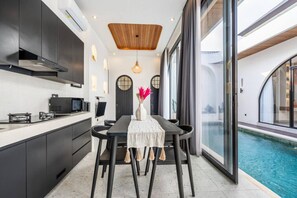 Dining - Luxe Private Pool Villa Santisya 4, 4min-beach by Orivista (Mengwi)