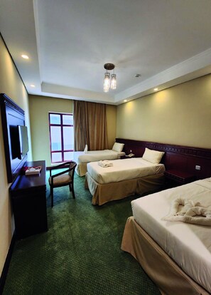Basic Triple Room | Free WiFi - Tariq Alhajrih Hotel (Makkah)