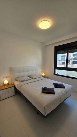 2 soverom, strykejern/-brett, wi-fi og sengetøy