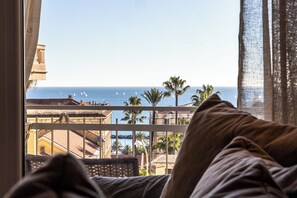 Perushuoneisto | Parveke