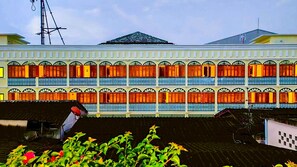 Front of property - Bangluang Boutique Hotel (Bangkok)