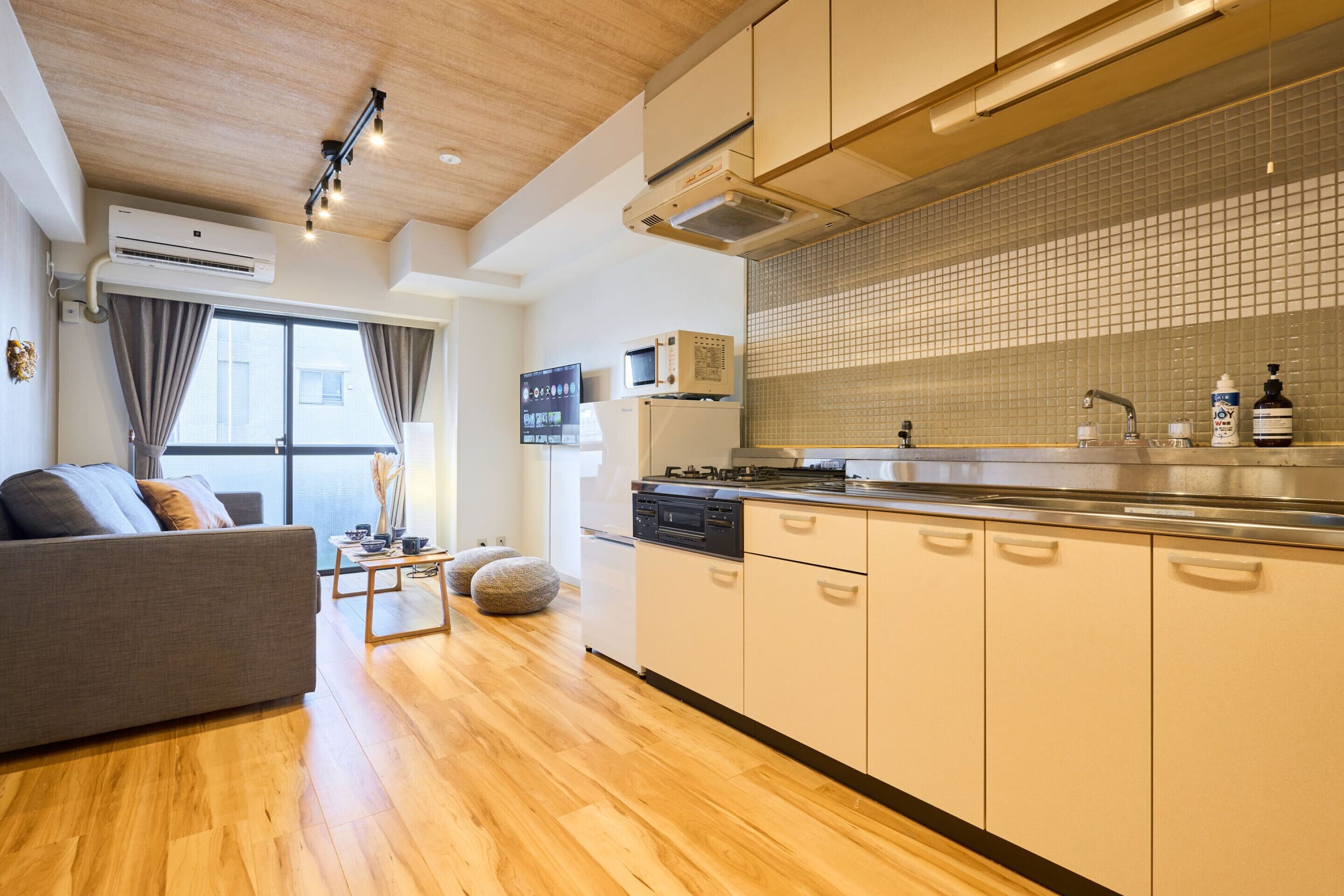 Basic Apartment, Non Smoking, City View (802) | Private kitchen | Full-size fridge, microwave, stovetop, cookware/dishes/utensils