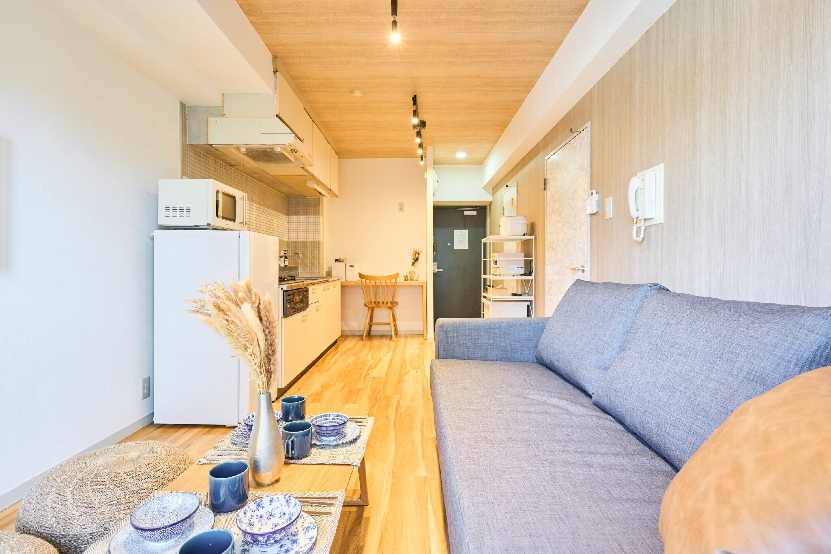 Basic Apartment, Non Smoking, City View (802) | Living area