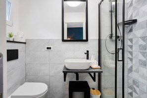 淋浴設備、風筒、提供毛巾