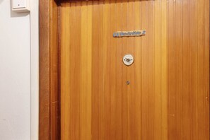 Interior - Guest House 'Ca Du Grifun 2' with Wi-Fi and Air Conditioning (Vernazza)