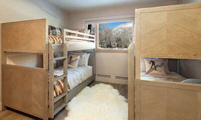 Newly Renovated 4BR, 3BA in Aspen's Core!