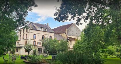 SĂ©jour de charme dans un ancien moulin rĂ©novĂ© â La RĂ©sidence de lâArchevĂȘque,