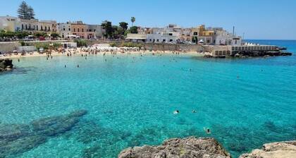 Villa 'Vacanze Serene' with Sea View, Wi-Fi, and Air Conditioning