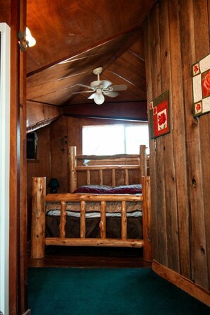 1 غرفة نوم وملاءات أسرّة