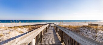 Seaside Beach & Racquet 4912