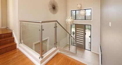 Peregrine Pool Paradise - Outstanding four bedroom family home with pool!