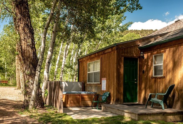 مغطس سبا خارجي