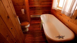 Jetted tub, towels