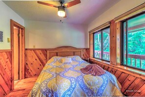 Bügeleisen/Bügelbrett, WLAN, Bettwäsche