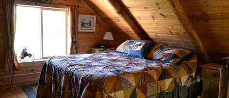 1 bedroom, desk, WiFi, bed sheets