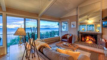 TV, fireplace, DVD player, video library