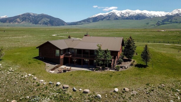 Unclassified image, 1 of 38, button - Rural Cabin Rental near Madison River in Ennis, Montana (Cameron)