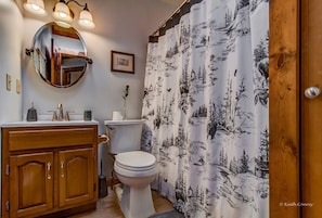 Whirlpool, Haartrockner, Handtücher, Toilettenpapier