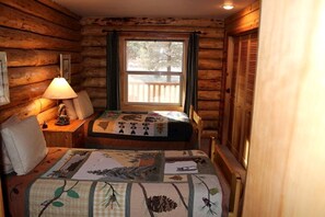 2 Schlafzimmer, Reisekinderbett, WLAN, Bettwäsche