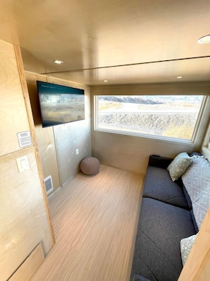 Living area - Secluded Tiny House Oasis in Grand Junction: Nature's Perfect Glamping Hideaway in Colorado (Grand Junction)