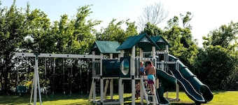 Oklahoma Glamping in this Wonderful Covered Wagon for Family Vacations near Oklahoma City