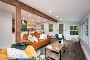 Living area - Scenic Retreat: Riverfront Cabin with Large Deck and Fire Pit in Emlenton, Pennsylvania (Emlenton)