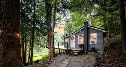 Scenic Retreat: Riverfront Cabin with Large Deck and Fire Pit in Emlenton, Pennsylvania