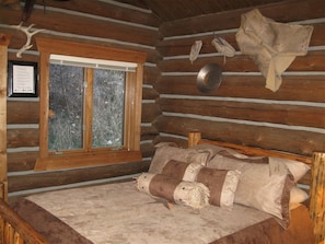 Unclassified image, 3 of 6, button - Rocky Mountains Nature Escape: Amazing Log Cabin in Darby, MT (Darby)