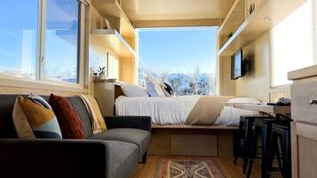 1 bedroom, WiFi, bed sheets