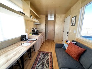 Interior - Tranquil Tiny House Hideaway in Colorado: Peaceful Waterside Bliss in Grand Junction (Grand Junction)