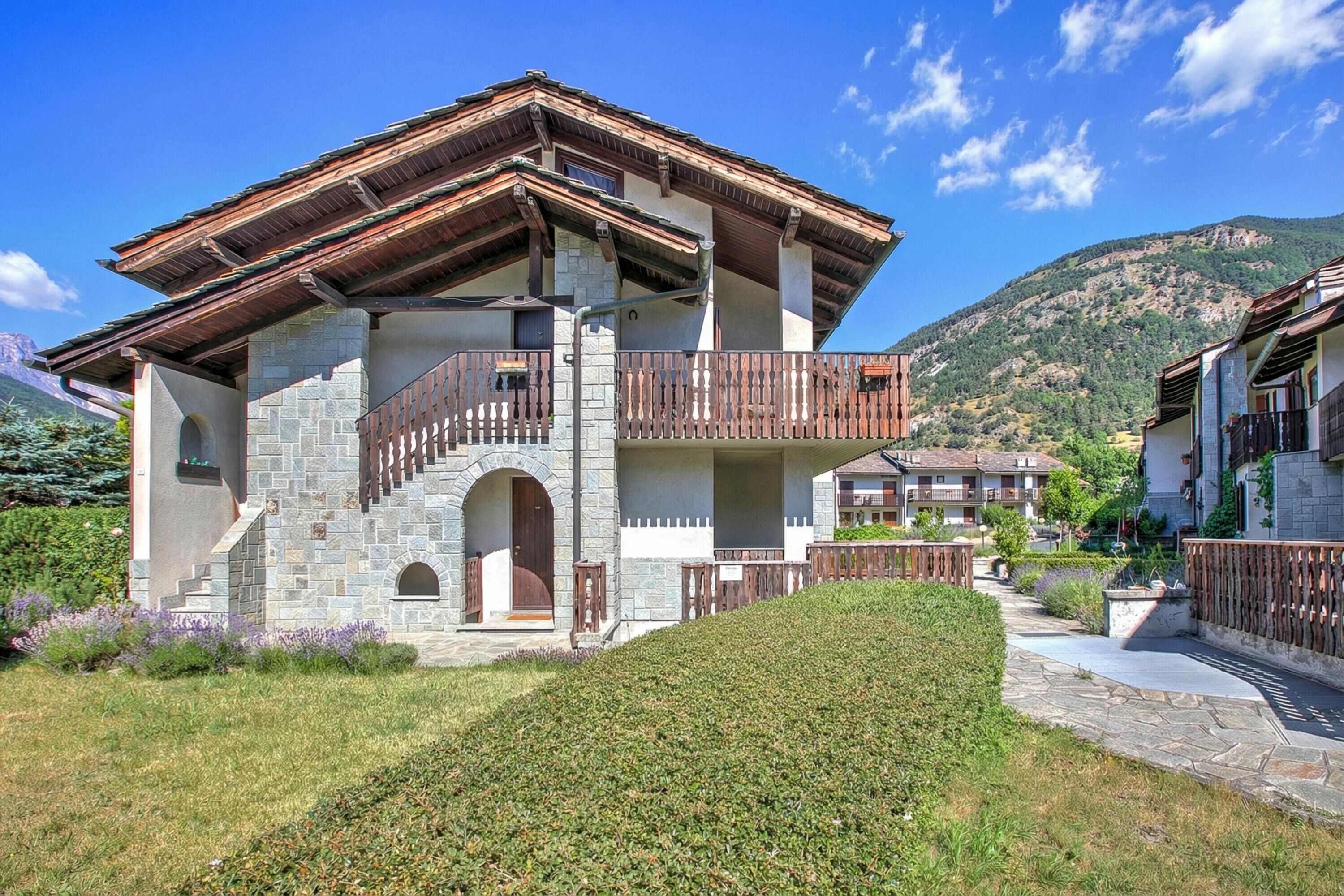 Family House, Multiple Bedrooms, 2 Bathrooms (Maison Rosamunda) | Exterior