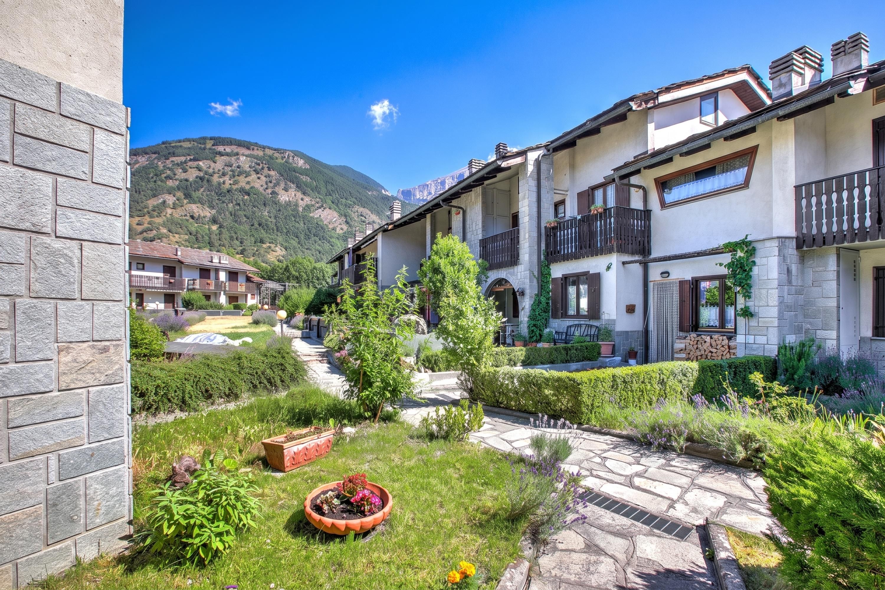 Maison Familiale, 2 chambres, 2 salles de bains (Maison Rosamunda for 6 with Garden) | Extérieur