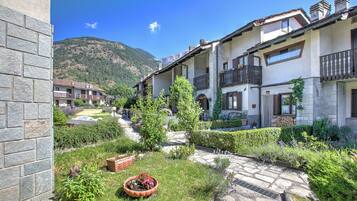 Casa familiare, camere multiple, 2 bagni (Maison Rosamunda) | Esterni