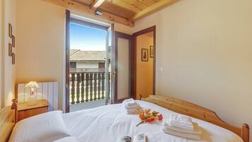 Casa familiare, camere multiple (Maison Dolce Vento) | 2 camere, postazione laptop, Wi-Fi gratuito, lenzuola