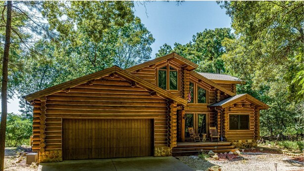 Exterior - Waterfront Cabin with Barbecue in Langley, Oklahoma (Langley)