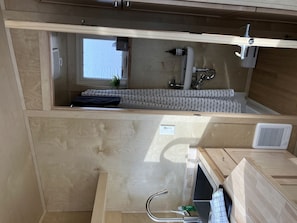 Handdukar, tvål, schampo och toalettpapper