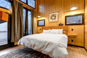 Room - Two Gorgeous Cabins with Basketball Court in Broken Bow, Oklahoma (Broken Bow)