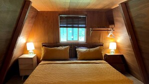 2 bedrooms, desk, iron/ironing board, WiFi - Stunning A Frame with Fantastic Views in Otter Rock, Oregon (Otter Rock)