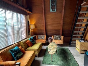 Living area - Stunning A Frame with Fantastic Views in Otter Rock, Oregon (Otter Rock)