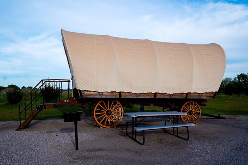 Lovely Conestoga-Style Covered Wagon for Glorious Glamping on Farm in Oklahoma